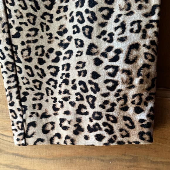 Chico’s “Juliet” Cheetah Print Ponte Knit Ankle Pants - Size 3 (16) - Picture 5 of 13